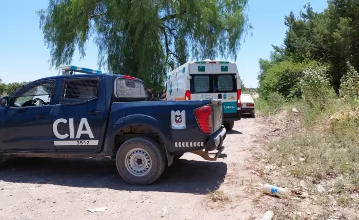 Mendoza: Tres jóvenes murieron ahogados al quedar atrapados en un pozo de riego en San Martín