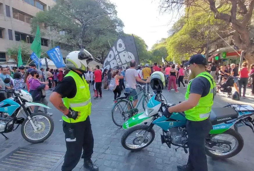 Mendoza multó con más de 2 millones de pesos a grupos piqueteros por los cortes de calles