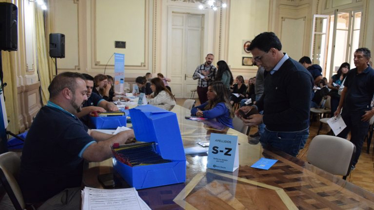 COMIENZA LA ENTREGA DE TARJETAS DE DÉBITO DEL BANCO NACIÓN PARA EMPLEADOS DEL PODER JUDICIAL