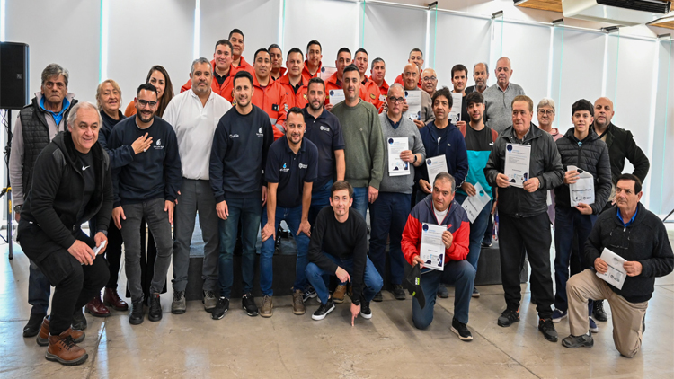 SAN LUIS AGUA: Treinta aspirantes recibieron su Carnet de Conductor Náutico