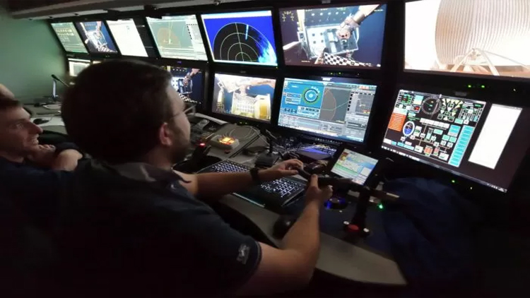 SUBMARINO DESAPARECIDO DEL TITANIC: Desplegados en el fondo marino dos vehículos robotizados pese a que el Titán podría haberse quedado sin oxígeno