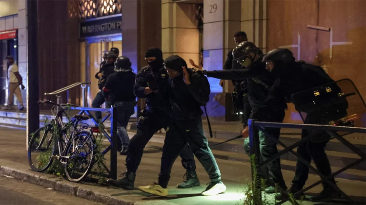 LOS DISTURBIOS DE FRANCIA SE EXTENDIERON A BÉLGICA Y SUIZA: más de 40 detenidos en la noche del sábado