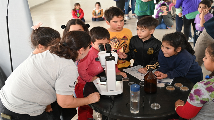 INSTITUCIONALES: San Luis Agua visitó la Escuela Pública Experimental “María Delia Gatica de Montiveros”