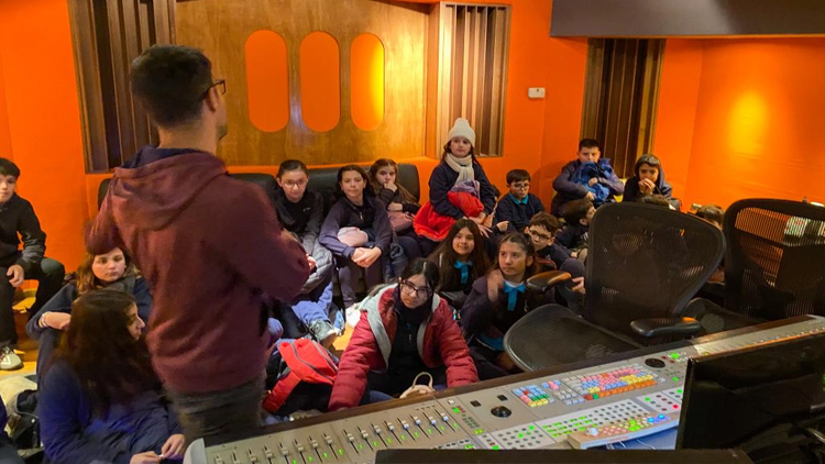 VILLA MERCEDES: Semana de la Puntanidad – El Instituto Sagrado Corazón visitó Casa de la Música