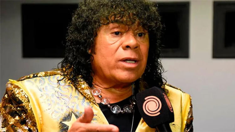 La Mona Jiménez sufrió un ACV y está internado en terapia intensiva