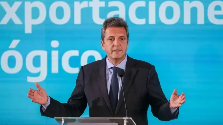 ECONOMÍA: Sergio Massa anticipó que piensa en una suma fija para trabajadores en relación de dependencia para después de las PASO