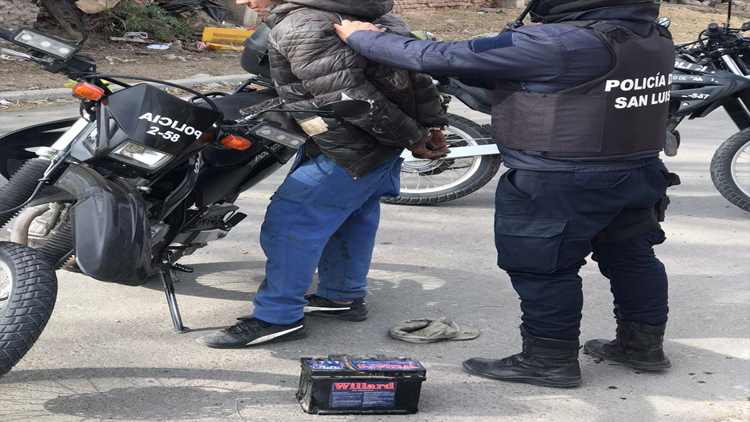 SAN LUIS: Aprehendieron a dos hombres y a un adolescente en distintos procedimientos