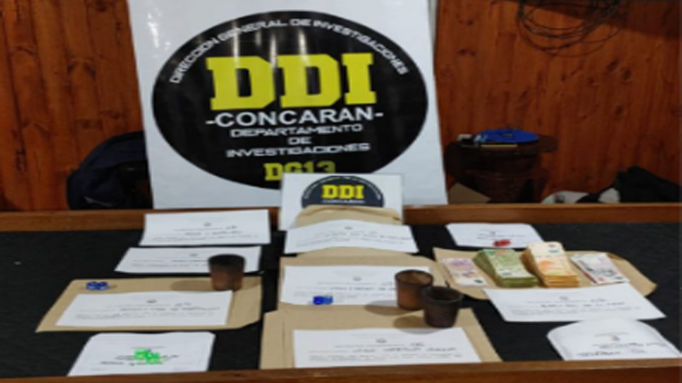 TILISARAO: Policías desarticularon una casa clandestina de juegos de azar
