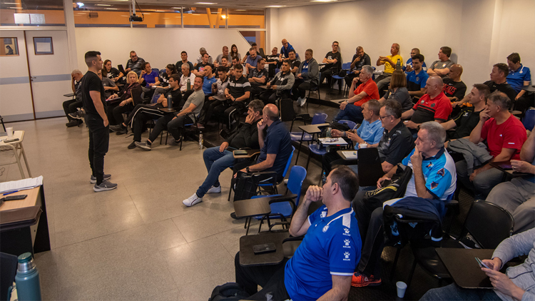 DEPORTES: La ULP fue sede de una Clínica Nacional de árbitros de básquet