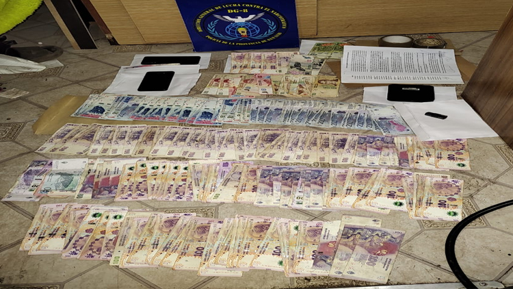 SAN LUIS: La Policía en dos allanamientos secuestró droga y dinero en efectivo