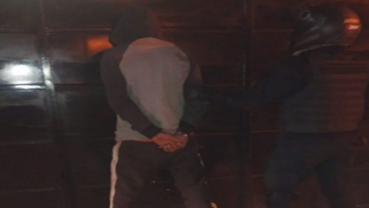 SAN LUIS: Dos jóvenes fueron detenidos con un televisor y otros elementos sustraídos