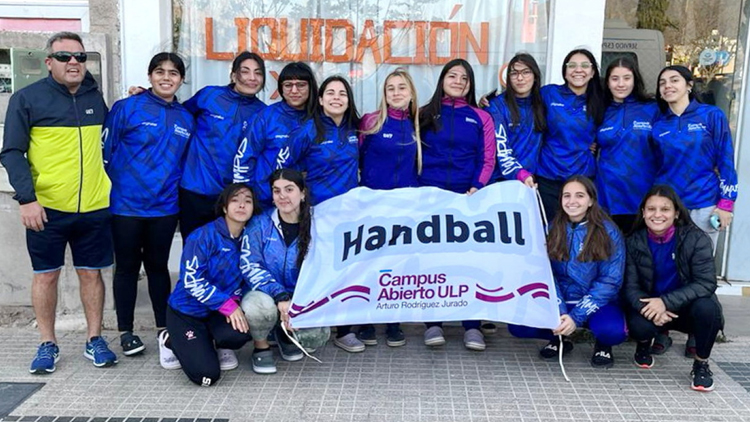HANDBALL: El equipo de damas juveniles compite en Chapadmalal