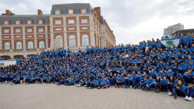 MAR DEL PLATA: Se pusieron en marcha los 75° Juegos Evita con 769 puntanos presentes