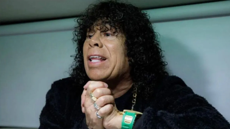 ESPECTÁCULO: “La Mona” Jiménez negó haber tenido un ACV y reveló por qué lo internaron