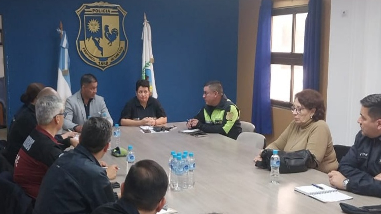 POLICIALES: Reunión para la coordinación y planificación del Operativo de Seguridad Día del Estudiante