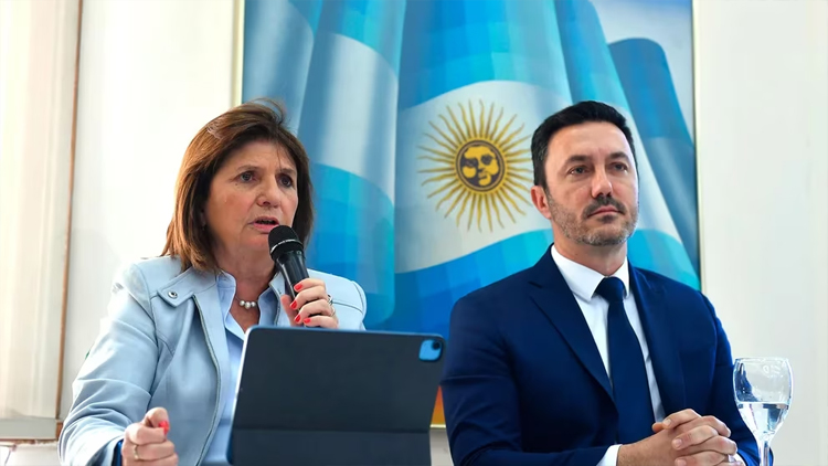 POLÍTICA: Patricia Bullrich respaldará a Javier Milei en el balotaje – “Cuando la patria está en peligro todo está permitido, excepto no defenderla