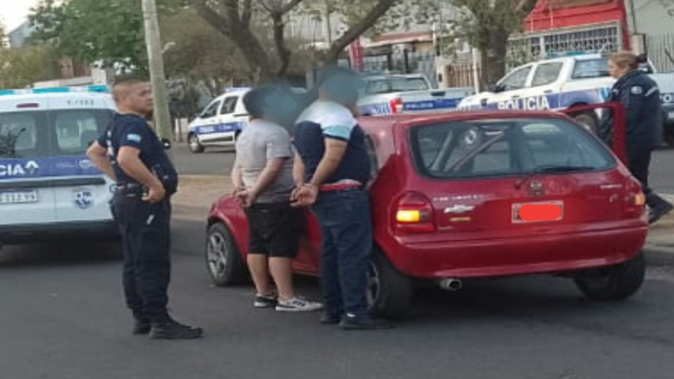 SAN LUIS: Dos demorados fue el saldo de una persecución y accidente de tránsito.