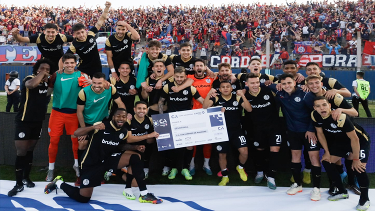 FÚTBOL: San Lorenzo festejó en La Punta y es semifinalista de la Copa Argentina
