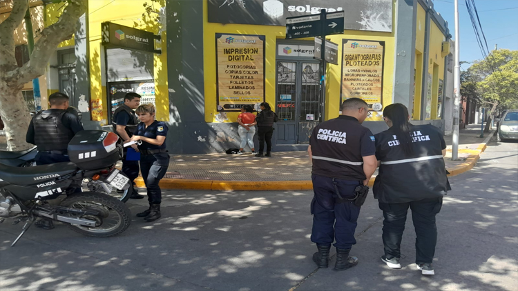 SAN LUIS: sustrajo un teléfono celular y fue demorada
