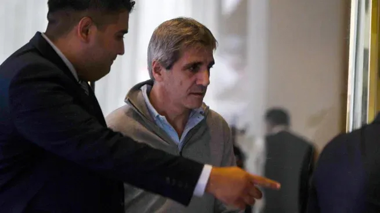 ECONOMÍA: Luis Caputo anunciará este martes las primeras medidas económicas del gobierno de Javier Milei