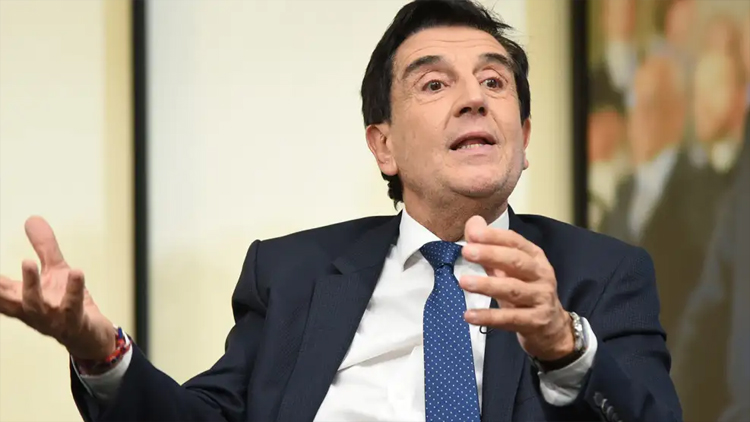 POLÍTICA: Carlos Melconian aseguró que Javier Milei canjeó “la motosierra por la licuadora”