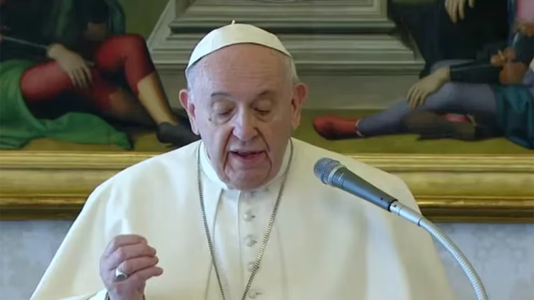 NAVIDAD: El Papa recuerda que la Navidad “no es consumismo, es compartir con quien no tiene”