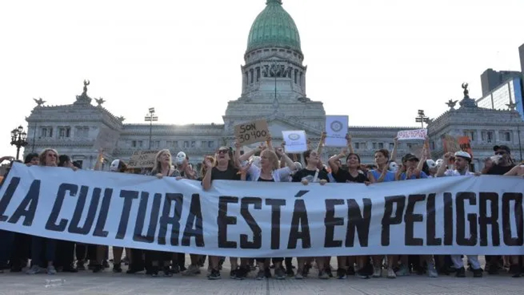 POLÍTICA: Charly García, Fito Páez, Graciela Borges, Leonardo Sbaraglia y más de 20.000 artistas firmaron solicitada contra ley ómnibus del Gobierno