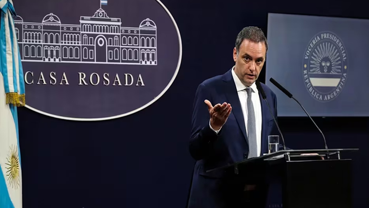 POLÍTICA: El Gobierno anunció que descontará el día a los empleados estatales nacionales que adhieran al paro general