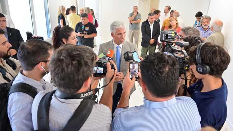 Claudio Poggi: “La salud debe estar cerca del vecino y no al revés”