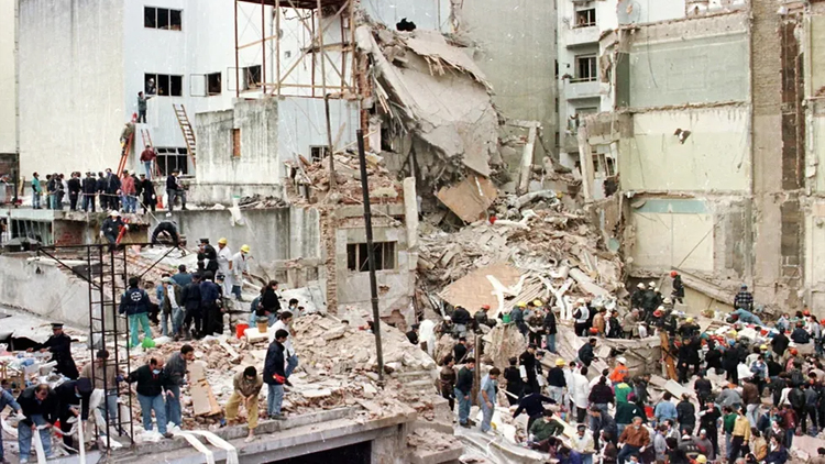 JUDICIALES: La Justicia atribuyó el atentado a la AMIA a Irán y Hezbollah