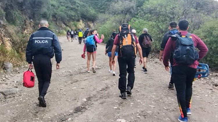 POTRERO DE LOS FUNES: Este sábado se realizará la 2° Caminata Recreativa Policial a la Laguna de las Uvas