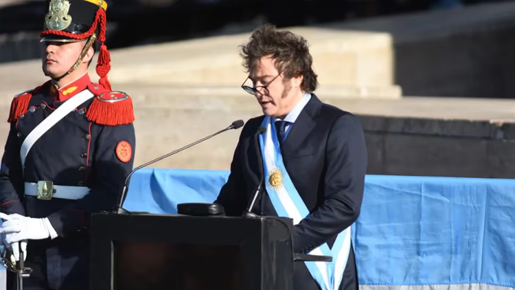 POLÍTICA: Milei convocó a expresidentes, gobernadores, jueces de la Corte, empresarios y gremialistas a firmar el Pacto de Mayo el 9 de Julio