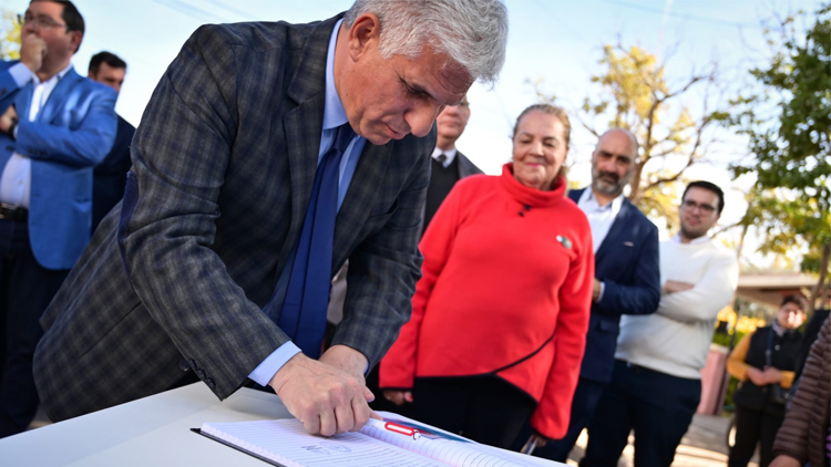 REGISTRO DE ARTESANOS: Desde ahora, los artesanos de la madera de toda la provincia cuentan con un registro