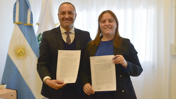 EDUCACIÓN: La UNViMe firmó un convenio marco con la Municipalidad de Naschel