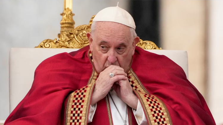 INTERNACIONAL: Nuevo parte médico del papa Francisco: los exámenes mostraron una leve mejoría