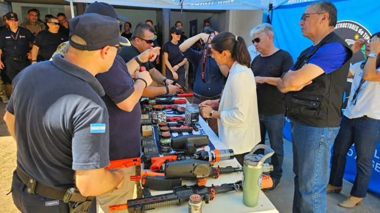 SEGURIDAD: Capacitarán a las Fuerzas de Seguridad de San Luis en el uso de armas no letales