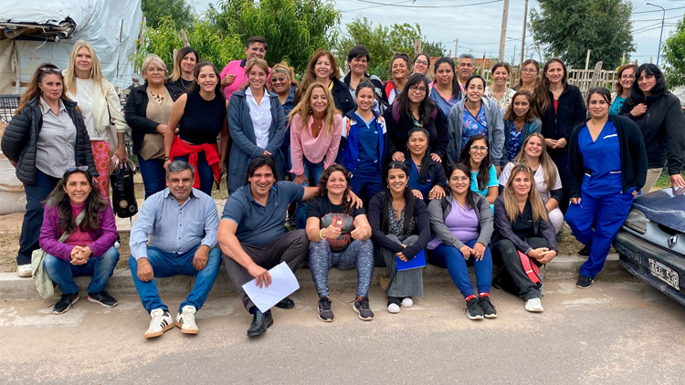 SAN LUIS: Los vecinos del barrio República recibieron asesoramiento y atención médica