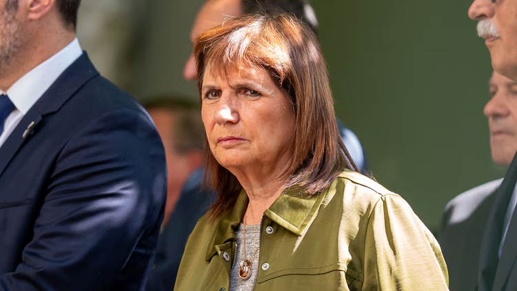 POLÍTICA: El Gobierno les aplicó el derecho de admisión a 26 hinchas involucrados en destrozos durante la marcha