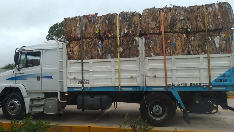 AMBIENTE: La planta de reciclado ‘La Metropolitana’ reinsertó 20 toneladas de cartón a la economía circular
