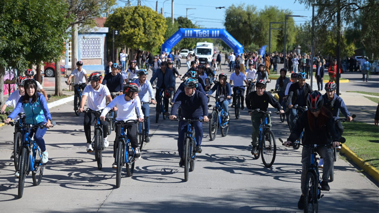 SAN LUIS: A través del Plan TuBi, el Gobierno superó las 1000 bicicletas entregadas en toda la provincia