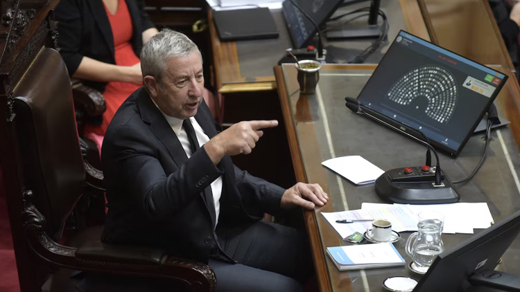 POLÍTICA: presentan un proyecto para regular en las redes los contenidos creados con inteligencia artificial