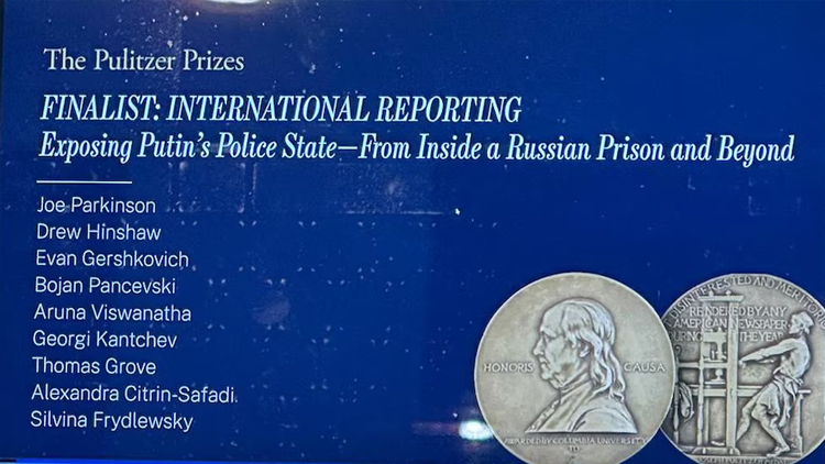 SOCIEDAD: Una argentina fue finalista del Premio Pulitzer por una investigación sobre la red de espionaje de Vladímir Putin