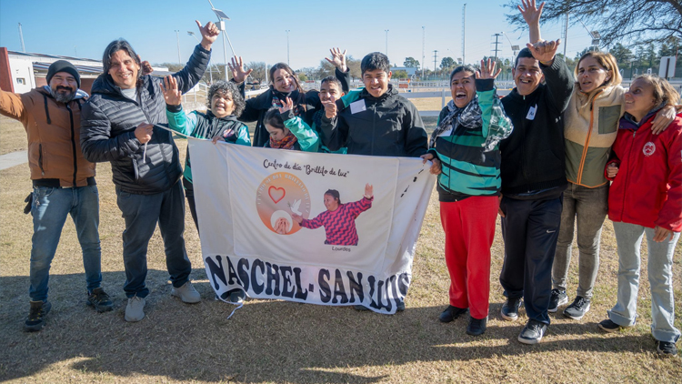 VILLA MERCEDES: El centro de día ‘Brillito de luz’ visitó al Centro de Equinoterapia de La Pedrera