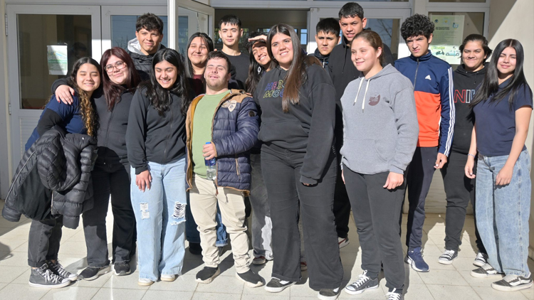 VILLA MERCEDES: El equipo de la secretaría de Personas con Discapacidad visitó dos escuelas