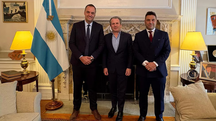 POLÍTICA: Tras el viaje a Nueva York, Manuel Adorni aseguró: “Uno hace las cosas bien, pero te podés equivocar”