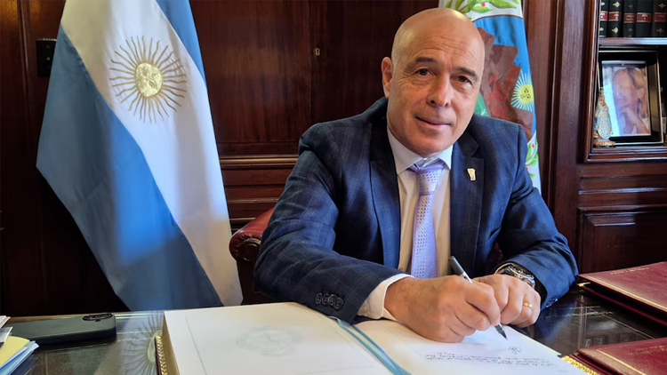 POLÍTICA: Bartolomé Abdala descartó una interpelación en el Congreso a Karina Milei y Manuel Adorni: “Tiran piedras a la luna”