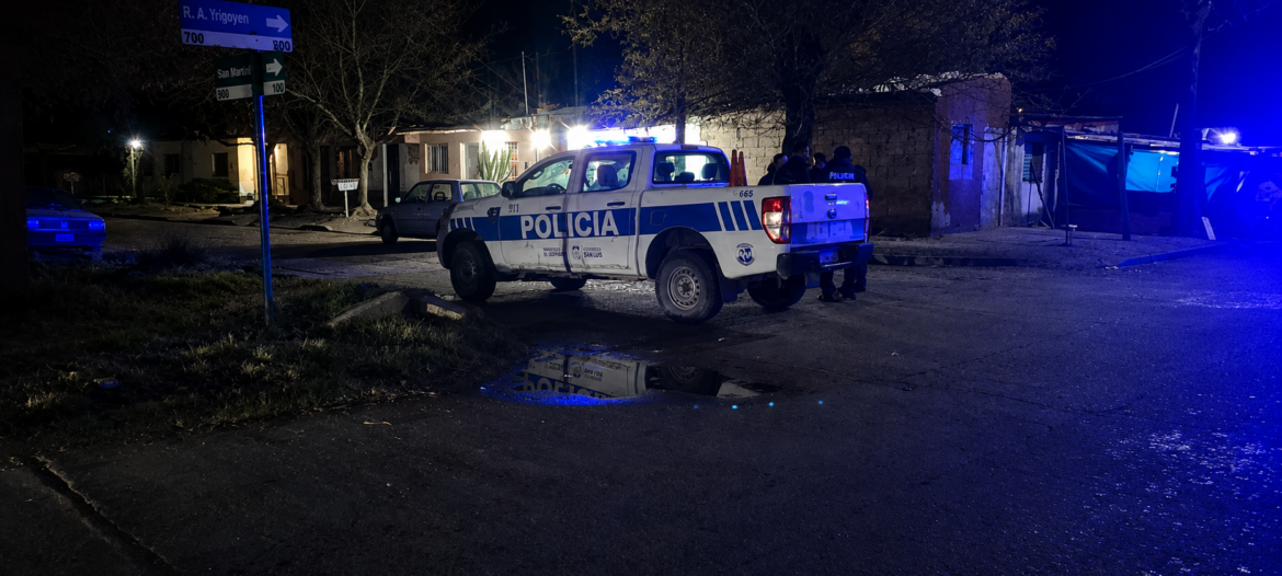 Apuñalaron a un hombre y hubo varias personas golpeadas en una riña familiar